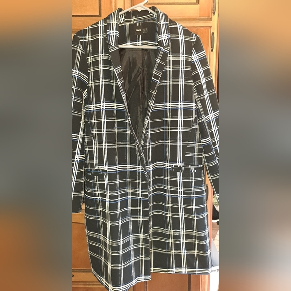 Ladies Asos Black/white Long Line  Business Blazer Jacket Snap Closure Size 6 - Picture 2 of 11